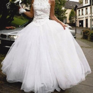 BRAUTKLEID BRAUTKLEID