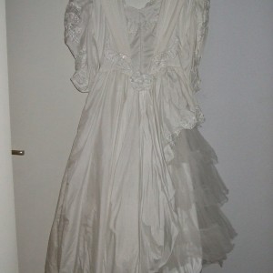 Verspieltes Kleid 4