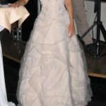 Hochzeitskleid_5_Gesamtaufnahme_von vorne